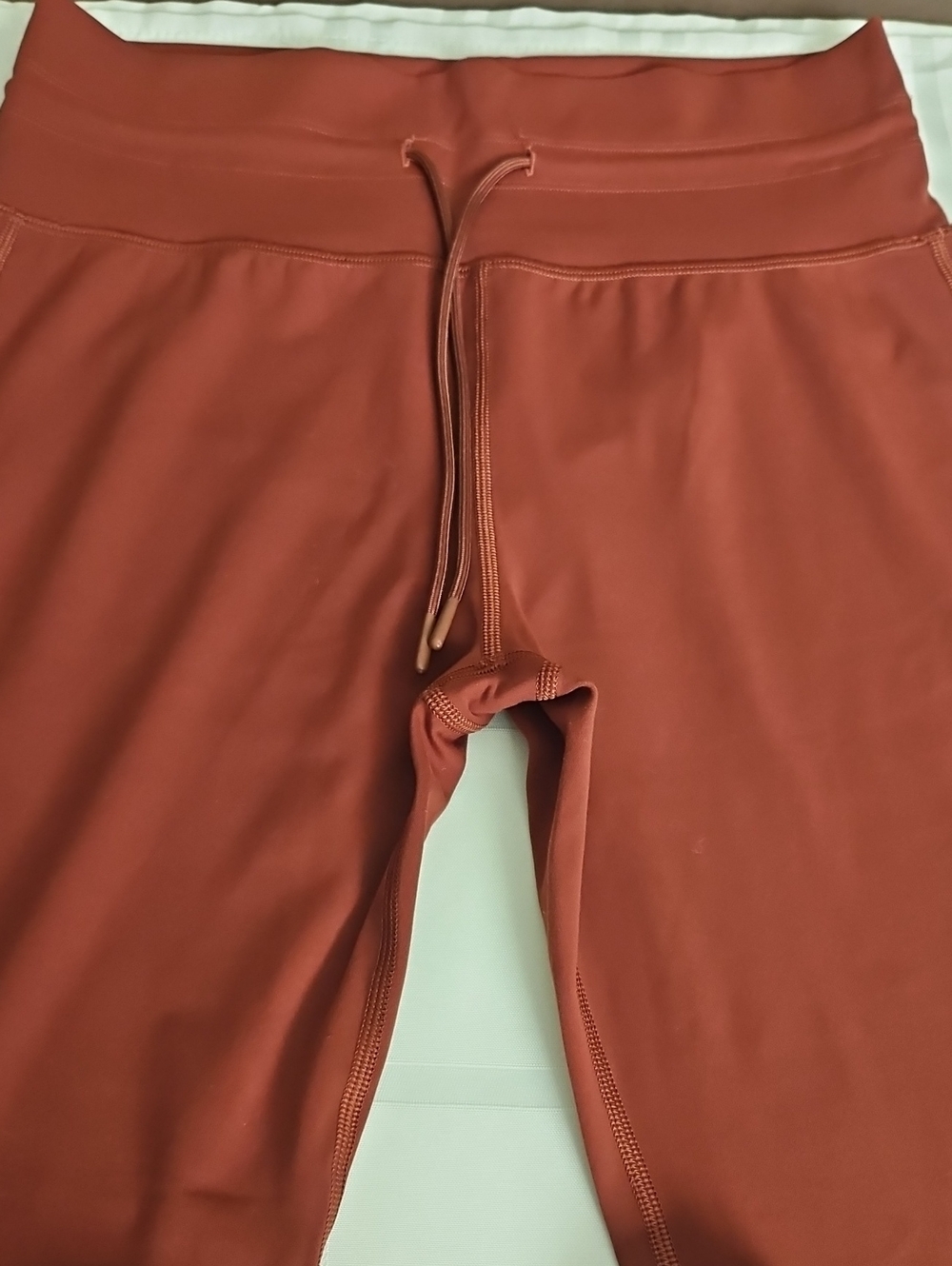 Vuori Rust Red Leggings with Matching Sports Bra - Legging-L, Sports Bra-M - Picture 2 of 8